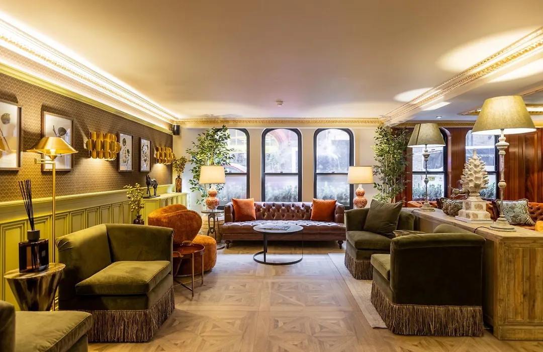 Mayfair House-1